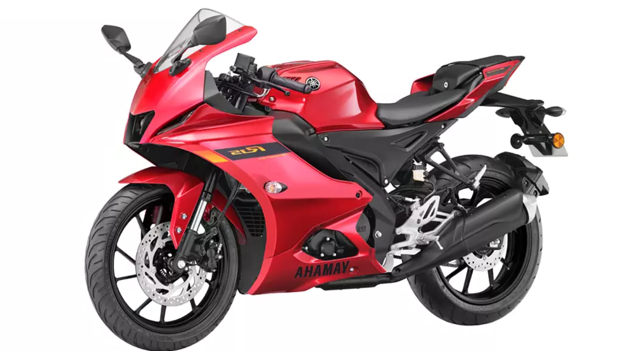 Yamaha R15: A Deep Dive into Performance, Mileage, and Features