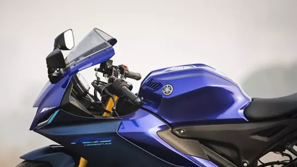 Yamaha R15