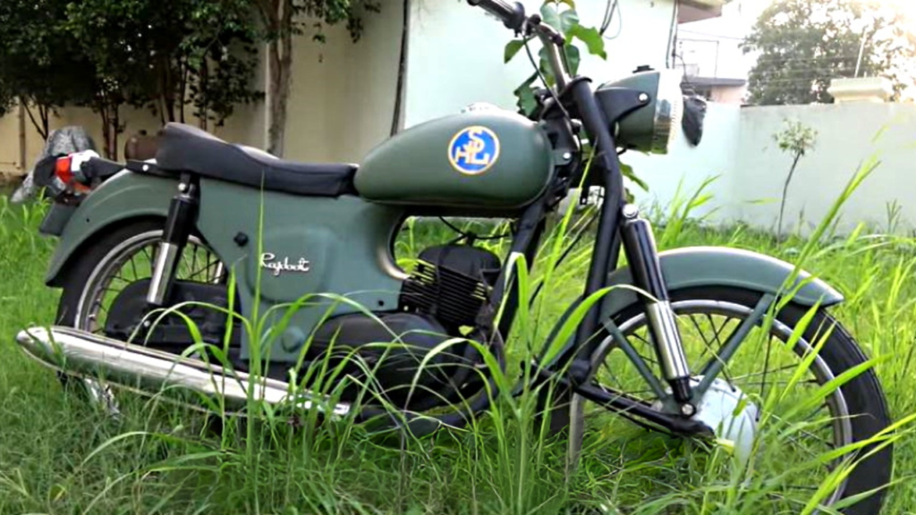 Rajdoot 350 Review: Price, Mileage & Performance – Is It Worth It?